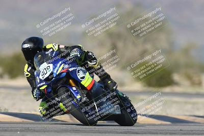 media/Jan-15-2026-Racers Edge (Thu) [[dfebeb70ab]]/2-A Group/Session 5 (Turn 5)/